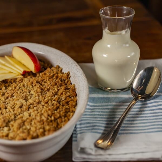 Imagem de Crumble de Maçã para 3 Pessoas Aproximadamente DEZ PRÁ UMA emb.600g