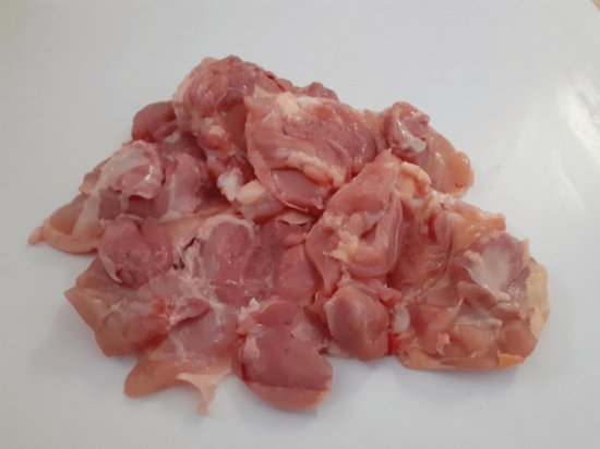 Imagem de Coxa De Frango Sem Osso Fresca Comave (kg)